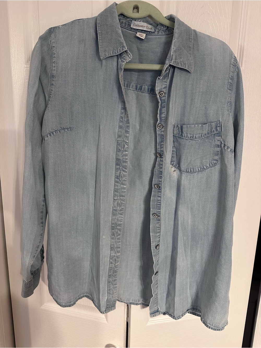Coldwater Creek 100% Tencel Lovell  Distressed Washed Chambray Button-Up Shirt